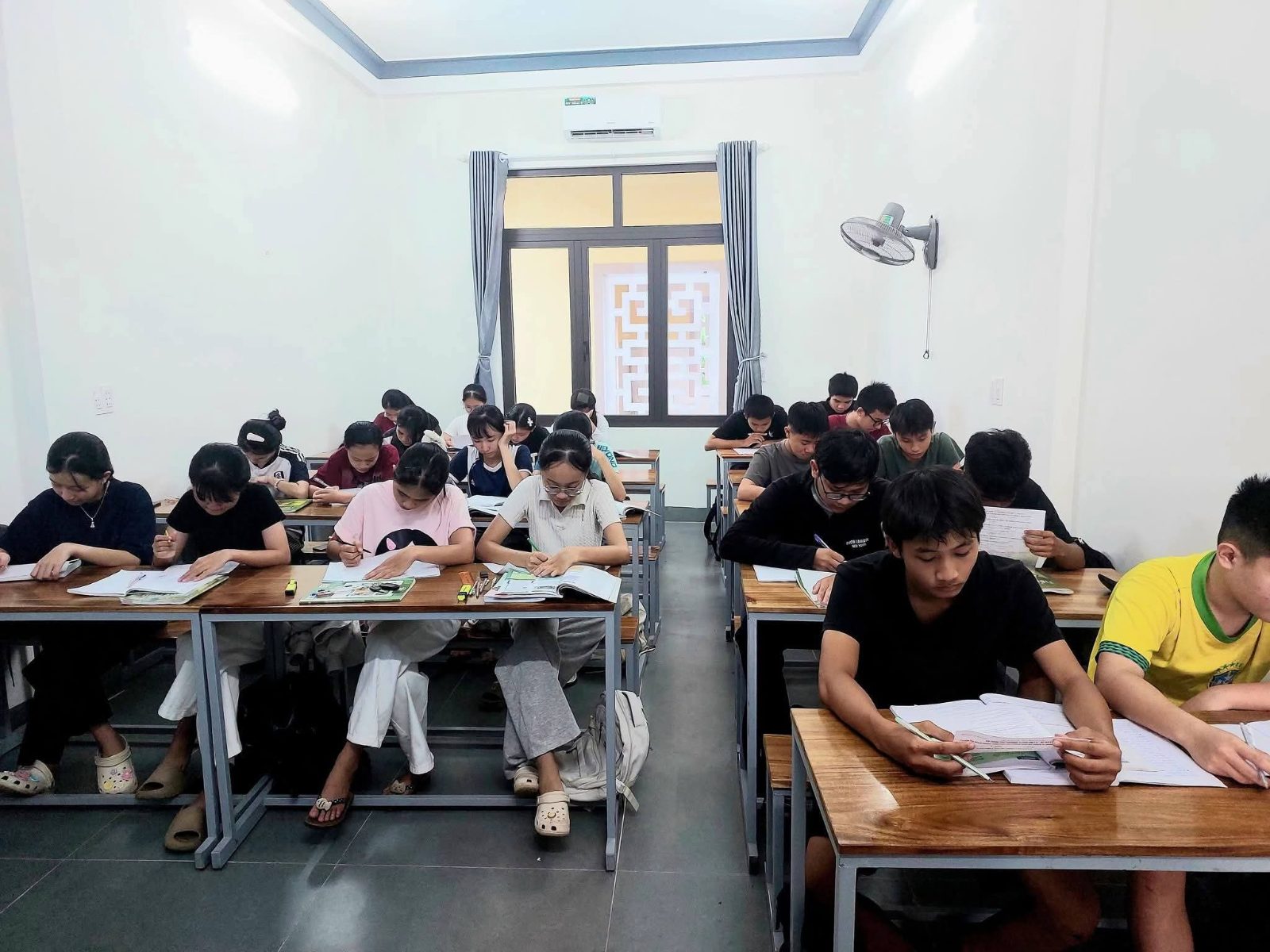 Mặt tiền trung tâm